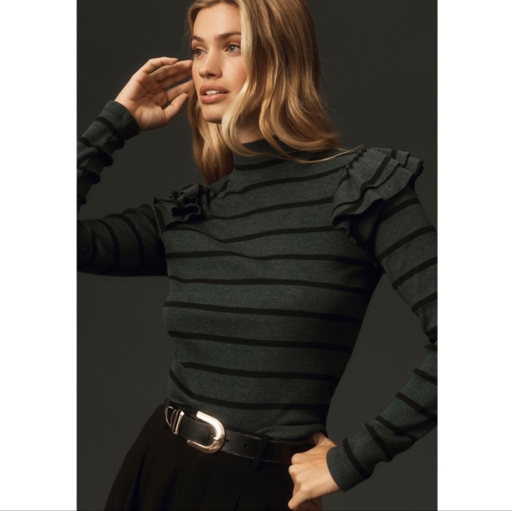 t.la Anthropologie Ruffled Turtleneck Top Dark Gray Stripe - L pristine conditn!